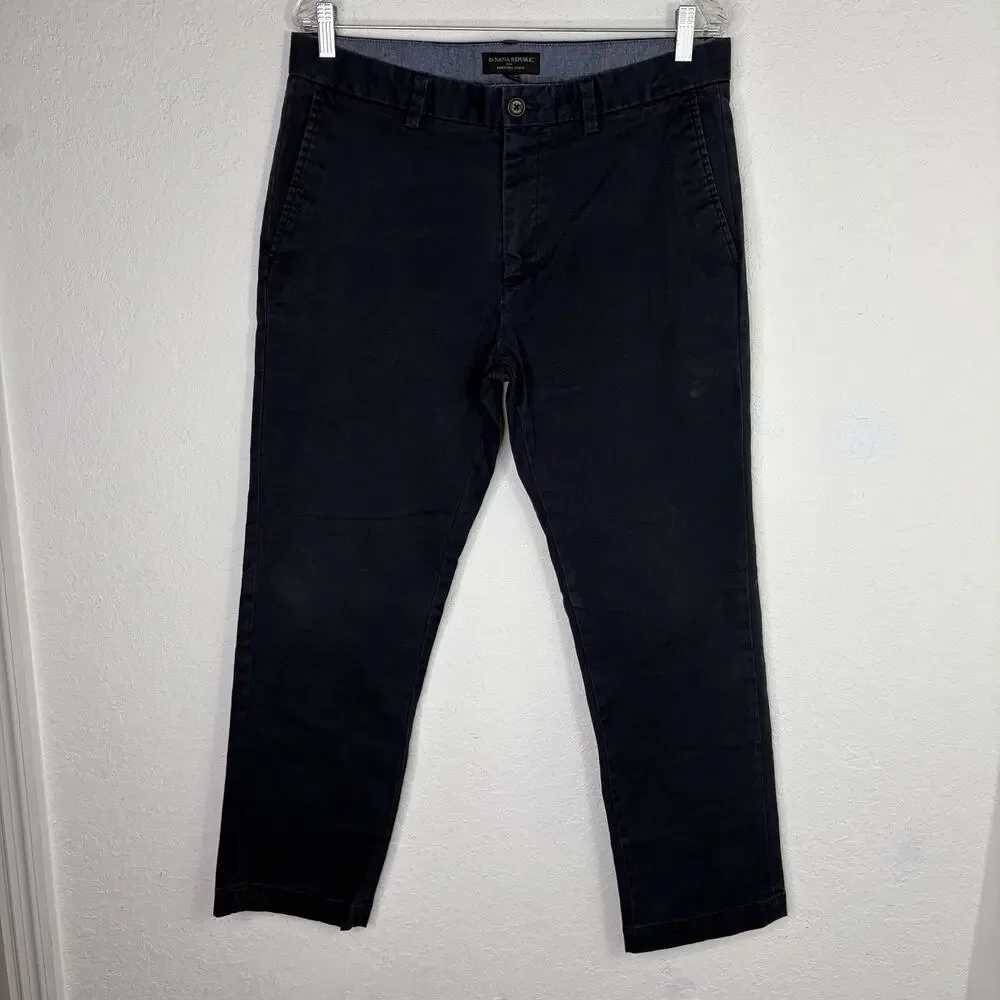 Banana Republic Navy Emerson Chino Pants size 33x30, classic, work, office